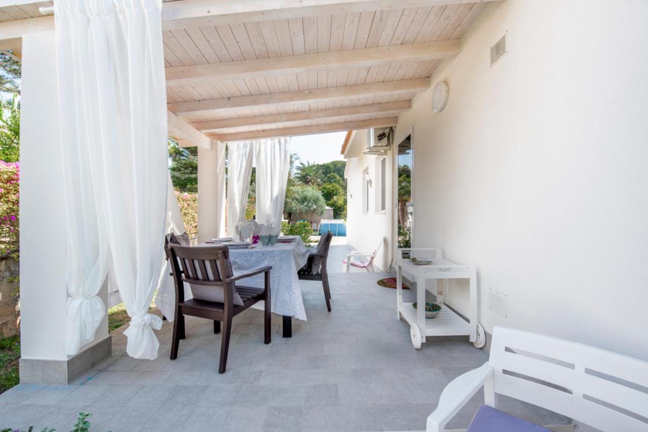 Holiday Fontane Bianche Gabriella Exterior foto
