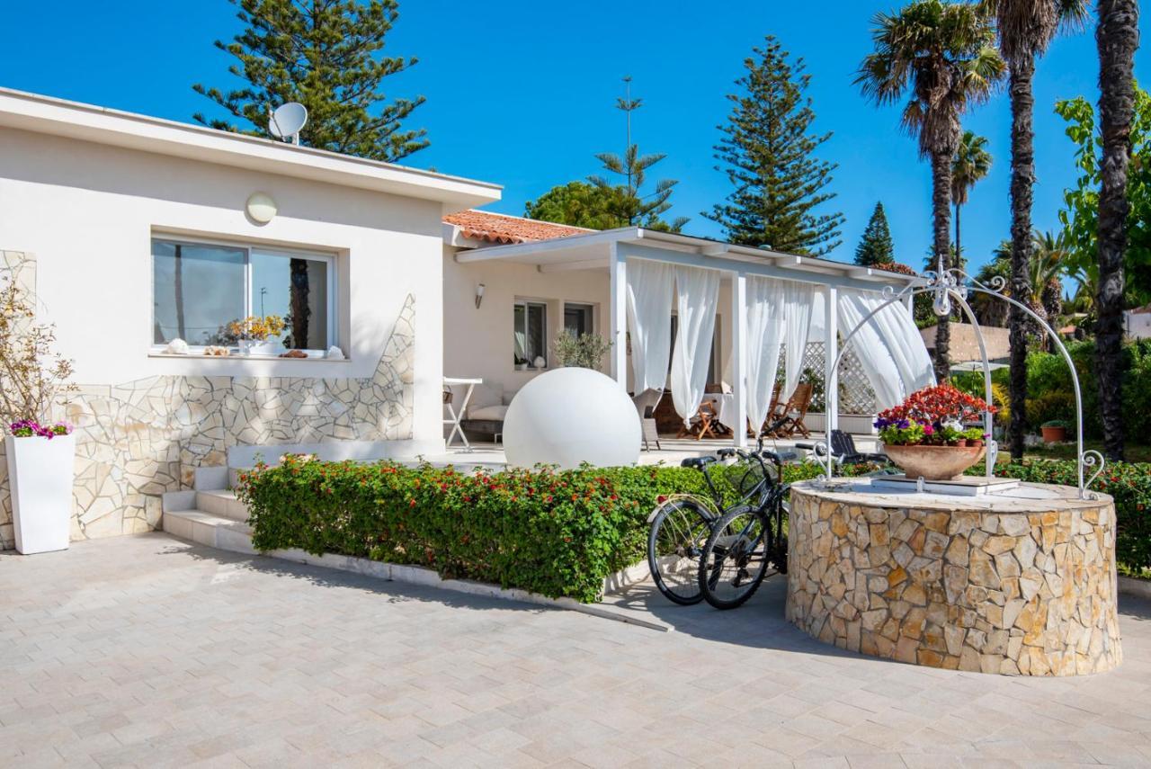 Holiday Fontane Bianche Gabriella Exterior foto